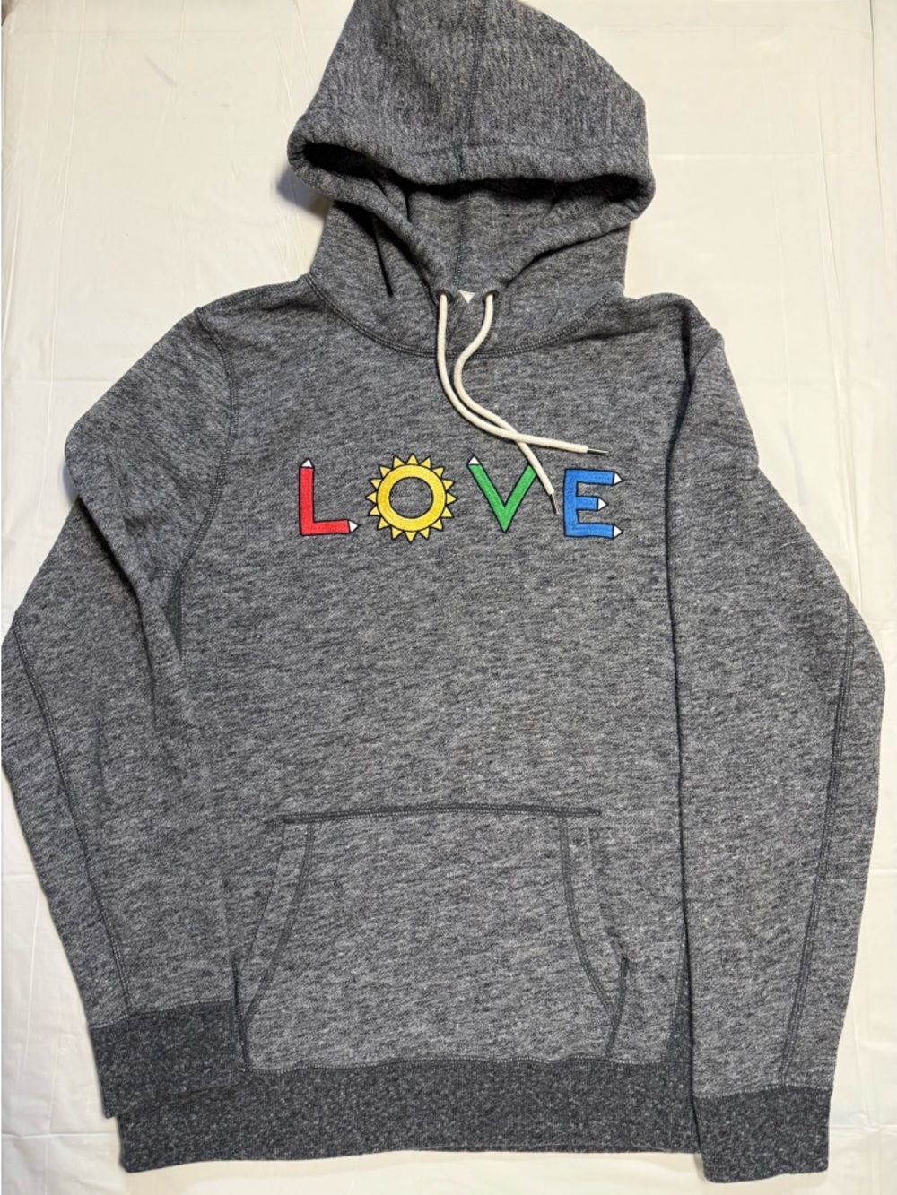 Abercrombie & Fitch Gray LOVE Hoodie Women’s Medium Graphic Pullover Cozy